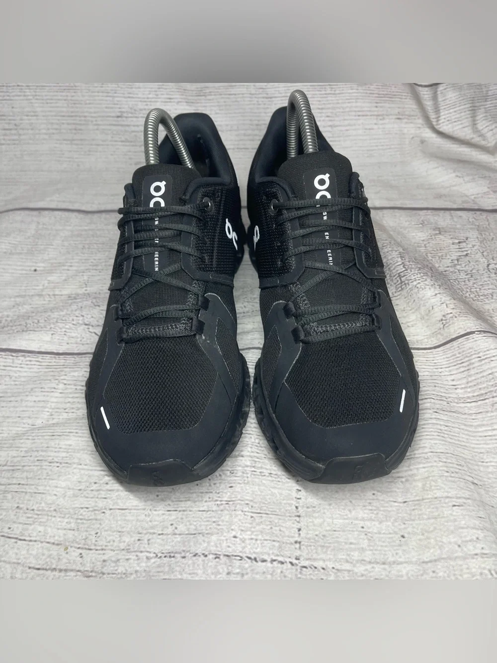 On Cloud 6 Women’s 8.5 Black Zero Gravity Cloud Tec Shoes